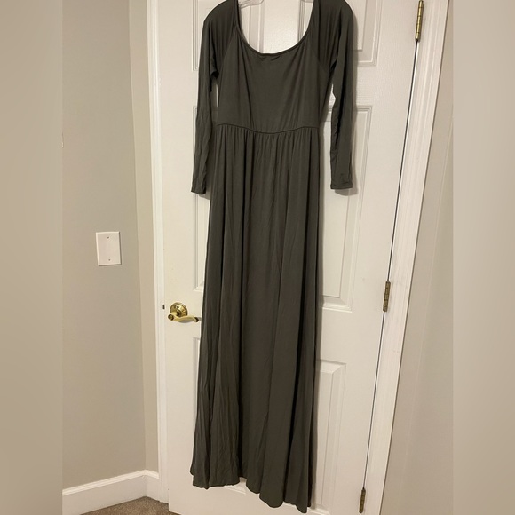 Maternity Dress - Picture 2 of 2